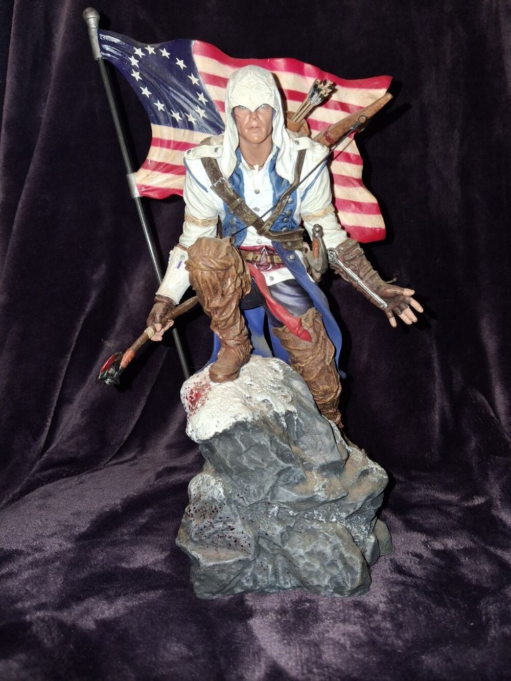 Assassins Creed 3 Connor Statue With Flag